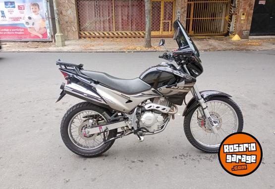 Motos - Honda nx400 2013 Nafta 20900Km - En Venta