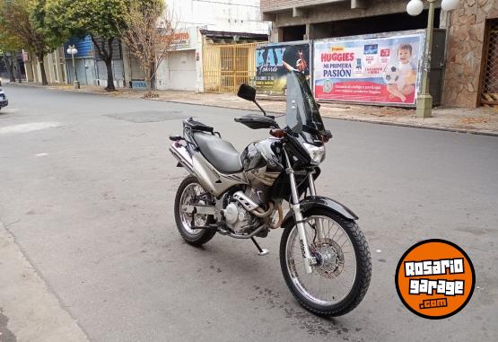 Motos - Honda nx400 2013 Nafta 20900Km - En Venta