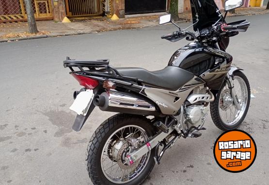 Motos - Honda nx400 2013 Nafta 20900Km - En Venta