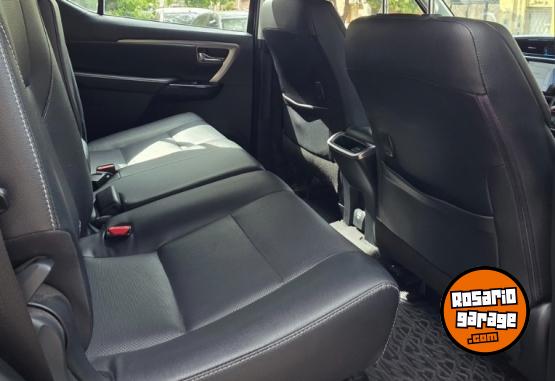Camionetas - Toyota SW4 SRX 2021 Diesel 110000Km - En Venta