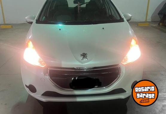 Autos - Peugeot Peugeot 208 2016 Nafta 100000Km - En Venta