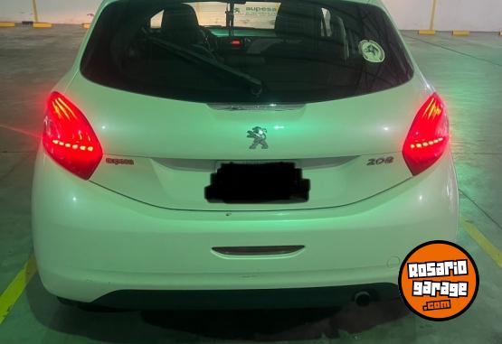 Autos - Peugeot Peugeot 208 2016 Nafta 100000Km - En Venta