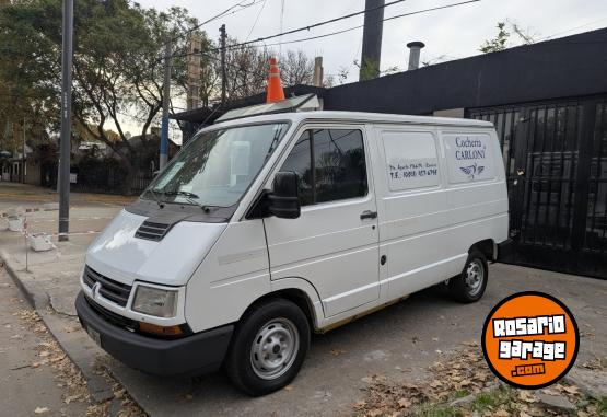 Utilitarios - Renault Trafic 1998 GNC 200000Km - En Venta