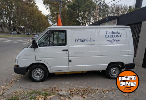 Utilitarios - Renault Trafic 1998 GNC 200000Km - En Venta
