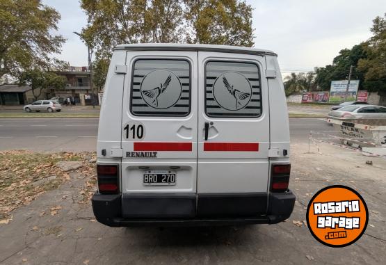 Utilitarios - Renault Trafic 1998 GNC 200000Km - En Venta