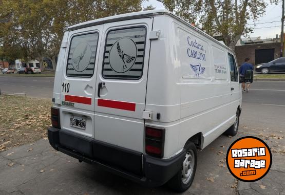 Utilitarios - Renault Trafic 1998 GNC 200000Km - En Venta