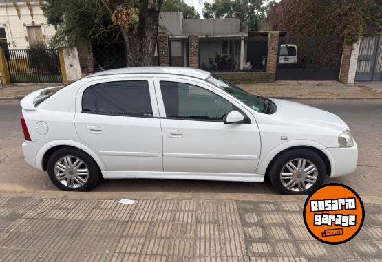 Autos - Chevrolet Astra 2009 Nafta 171000Km - En Venta