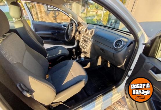 Utilitarios - Volkswagen Saveiro 2014 Nafta 80000Km - En Venta