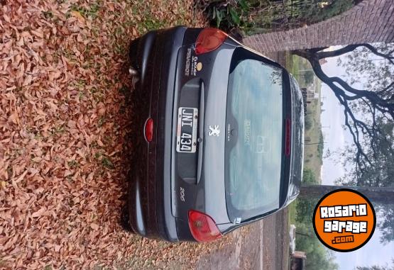 Autos - Peugeot 206 2011 Nafta 139000Km - En Venta