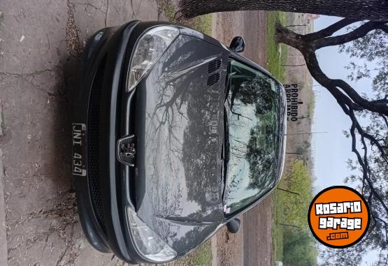 Autos - Peugeot 206 2011 Nafta 139000Km - En Venta