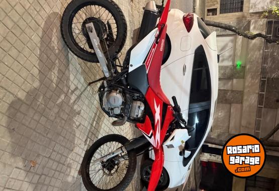 Motos - Honda Tornado 2014 Nafta 28000Km - En Venta