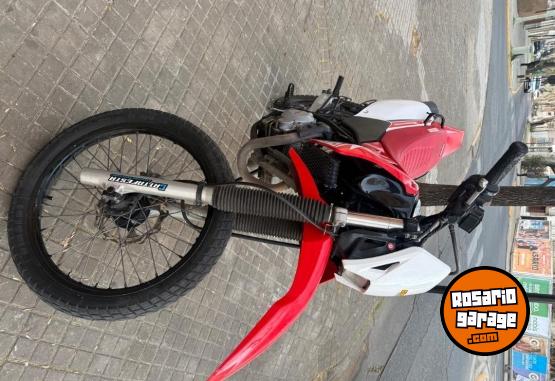 Motos - Honda Tornado 2014 Nafta 28000Km - En Venta