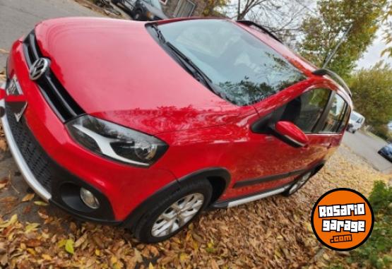 Autos - Volkswagen Suran cross 2013 Nafta 101500Km - En Venta