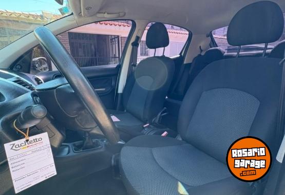 Autos - Peugeot 207 compact 2012 Nafta 64000Km - En Venta