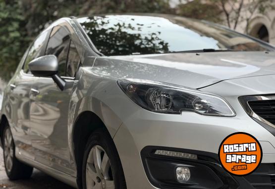 Autos - Peugeot 308 2019 Diesel 94500Km - En Venta