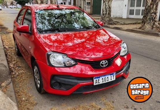 Autos - Toyota Etios X 2020 GNC 115000Km - En Venta