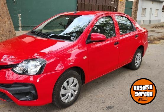 Autos - Toyota Etios X 2020 GNC 115000Km - En Venta