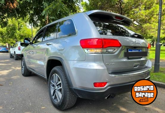 Camionetas - Jeep Grand cherokee 2017 Nafta 132000Km - En Venta