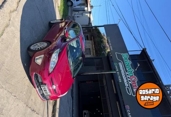 Autos - Ford Fiesta Kinetic titanium 2011 Nafta 152000Km - En Venta