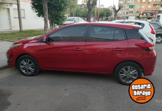 Autos - Toyota Xls 2021 Nafta 100000Km - En Venta