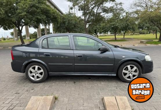 Autos - Chevrolet Astra GLS 2.0 2007 Nafta 140000Km - En Venta