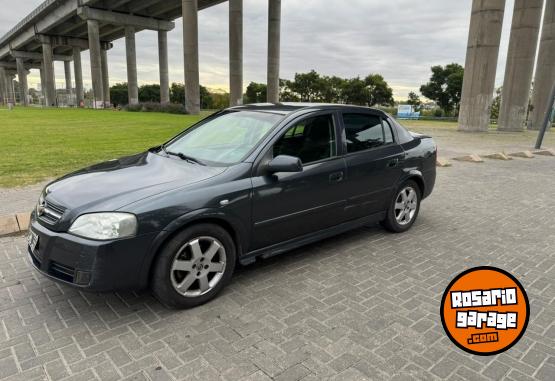 Autos - Chevrolet Astra GLS 2.0 2007 Nafta 140000Km - En Venta