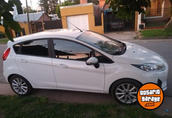 Autos - Ford Fiesta KD / SE 2018 Nafta 215000Km - En Venta