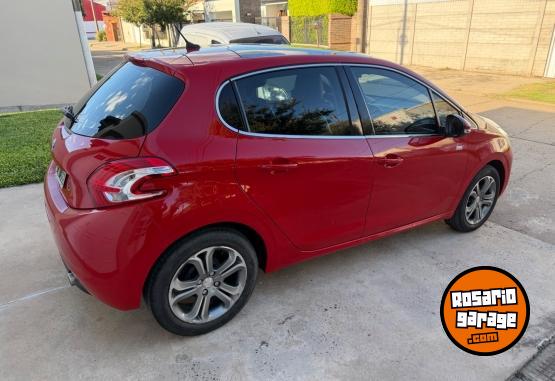 Autos - Peugeot 208 2016 Nafta 64000Km - En Venta