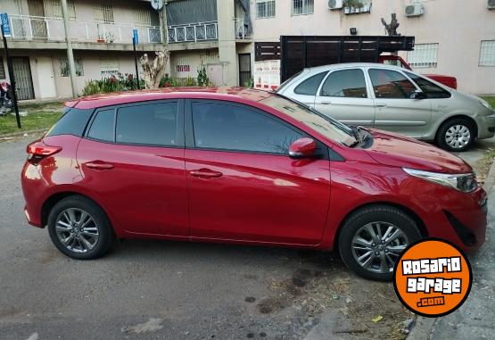 Autos - Toyota Yaris xls 2021 Nafta 100000Km - En Venta