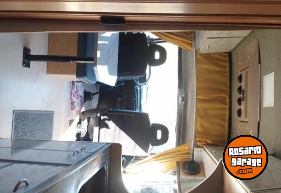 Camiones y Grúas - Vendo liquido motorhome - En Venta