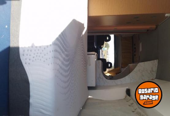 Camiones y Grúas - Vendo liquido motorhome - En Venta