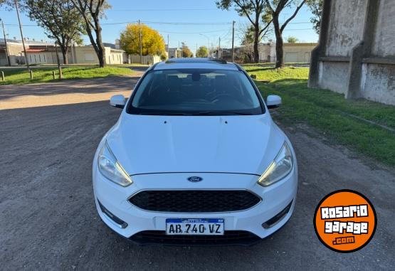 Autos - Ford Focus 2017 Nafta 140000Km - En Venta
