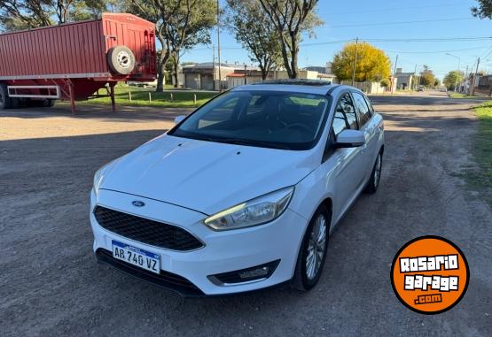 Autos - Ford Focus 2017 Nafta 140000Km - En Venta