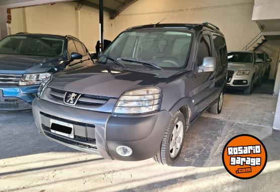 Utilitarios - Peugeot Partner Patagónica 2013 Nafta 101600Km - En Venta