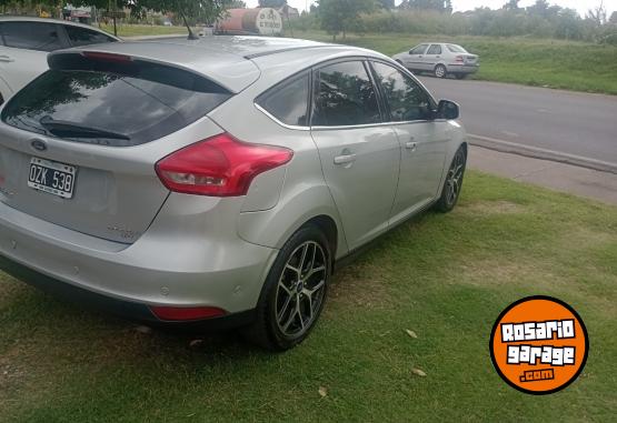 Autos - Ford Focus Titanium 2015 Nafta 90000Km - En Venta