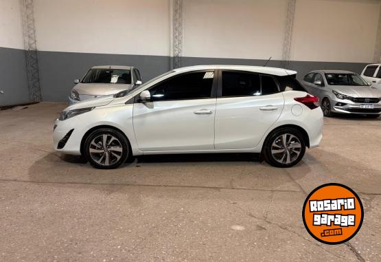 Autos - Toyota Yaris XLS Pack 1.5 2021 Nafta 70000Km - En Venta