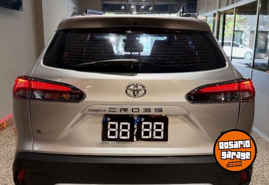 Autos - Toyota COROLLA CROSS SE-G 2021 Nafta 78000Km - En Venta