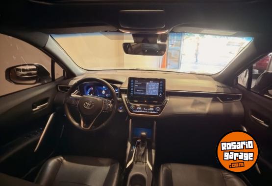 Autos - Toyota COROLLA CROSS SE-G 2021 Nafta 78000Km - En Venta