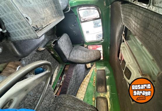 Camiones y Gr�as - VENDO 1521 muy buen estado - En Venta