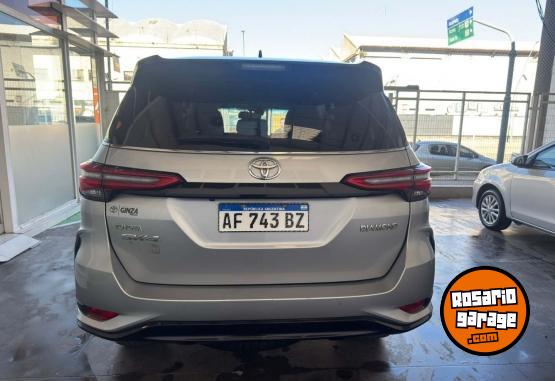 Camionetas - Toyota SW4 Diamond 7A 2.8 2022 Diesel 89082Km - En Venta