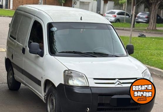 Utilitarios - Citroen Berlingo 2012 GNC 180000Km - En Venta