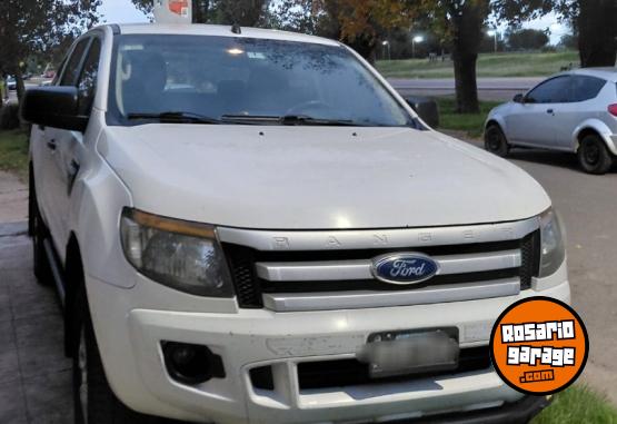 Camionetas - Ford Ranger xls 2015 Diesel 245000Km - En Venta