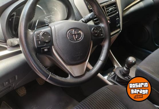 Autos - Toyota Yaris XLS 2021 Nafta 65000Km - En Venta