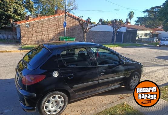 Autos - Peugeot 206 2008 Nafta 170000Km - En Venta