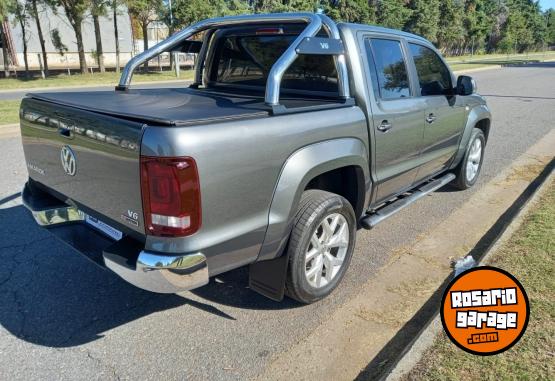 Camionetas - Volkswagen AMAROK V6 HIGHLINE 2022 Diesel 85000Km - En Venta