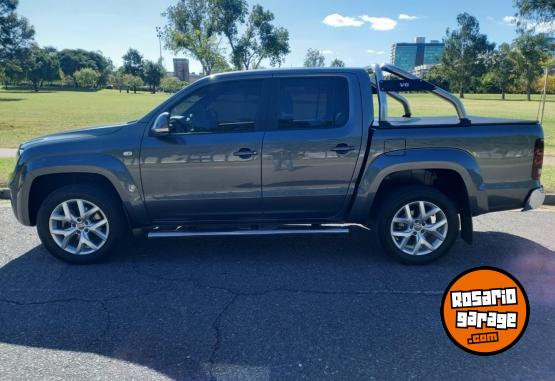 Camionetas - Volkswagen AMAROK V6 HIGHLINE 2022 Diesel 85000Km - En Venta
