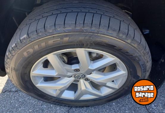 Camionetas - Volkswagen AMAROK V6 HIGHLINE 2022 Diesel 85000Km - En Venta