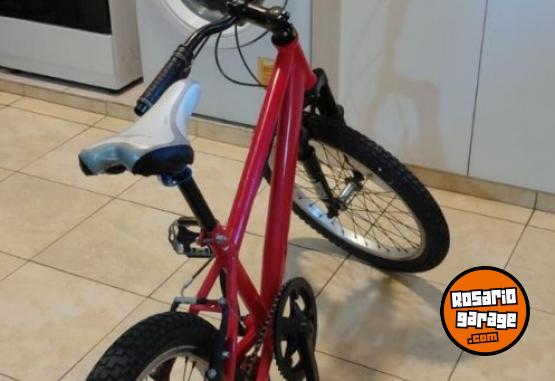 Deportes - VENDO BICICLETA DE CHICOS R20 - En Venta