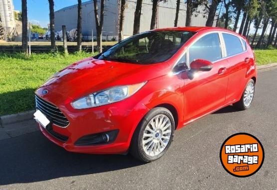Autos - Ford Fiesta Titanium 2015 Nafta 120000Km - En Venta