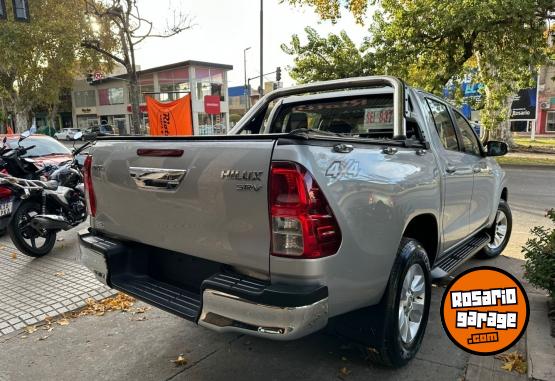 Camionetas - Toyota HILUX 2.8 SRV 4X4 2017 Diesel 188000Km - En Venta